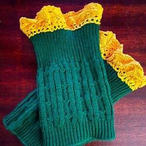Knitted boot cuffs